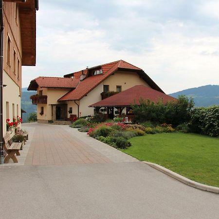 Apartments Organic Tourist Farm Jeglijenk Šentjanž pri Dravogradu Екстериор снимка