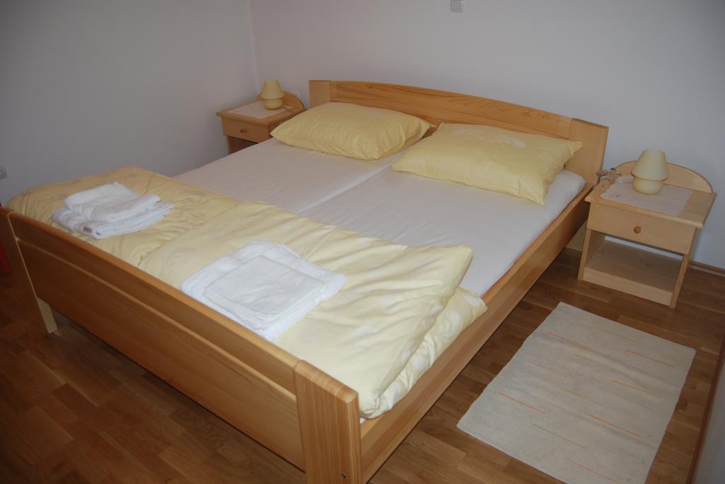 Apartments Organic Tourist Farm Jeglijenk Šentjanž pri Dravogradu Стая снимка