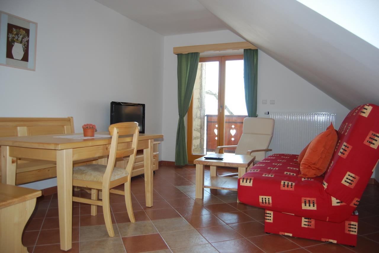 Apartments Organic Tourist Farm Jeglijenk Šentjanž pri Dravogradu Стая снимка