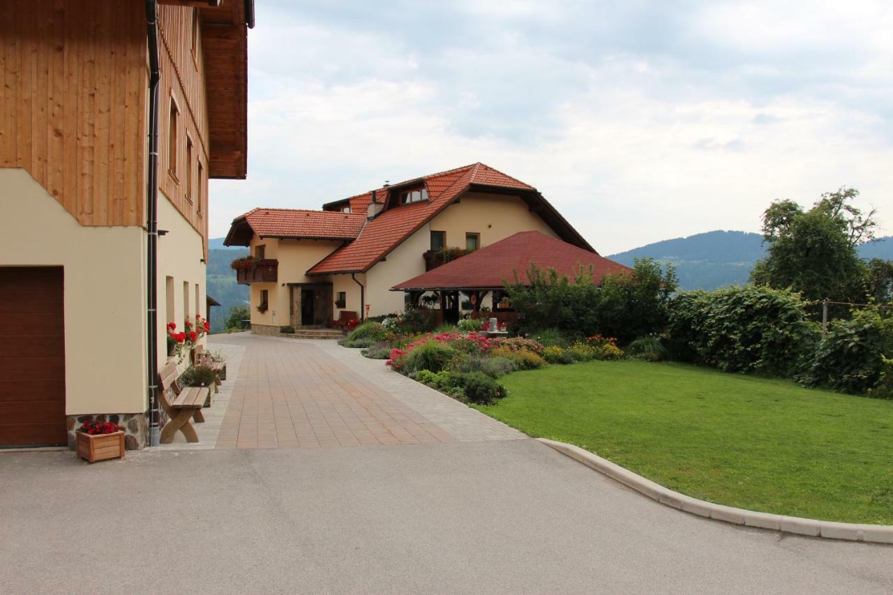 Apartments Organic Tourist Farm Jeglijenk Šentjanž pri Dravogradu Екстериор снимка